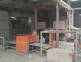 全自動(dòng)刮膩?zhàn)訖C(jī)