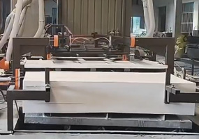 三合板自動(dòng)鋸邊機(jī)